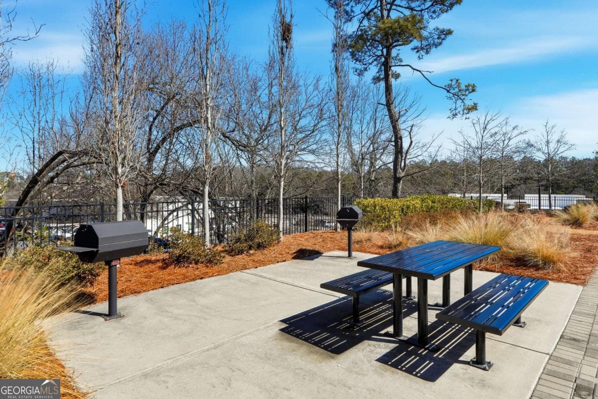 521 Burton Dr — photo 37