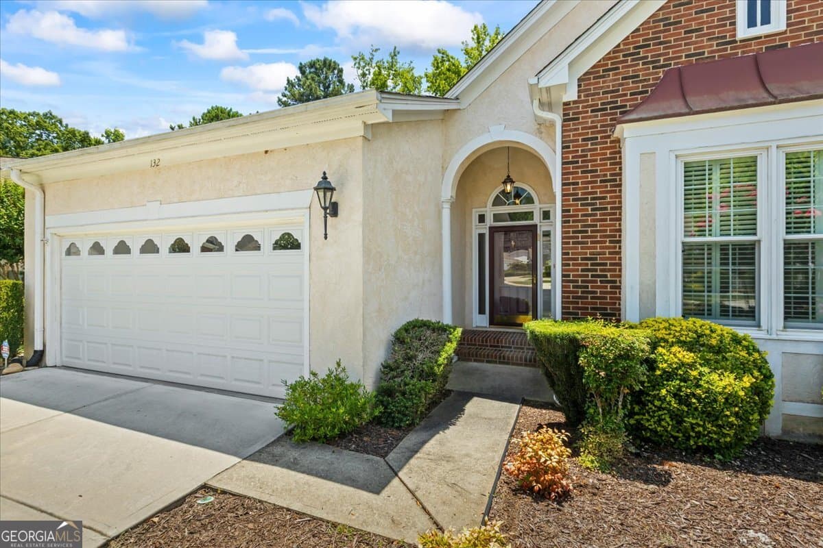 132 Sea Island Dr — photo 2