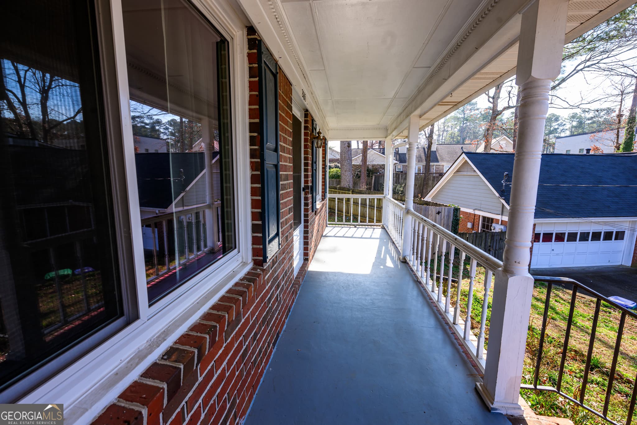 2615 Leeshire Ct — photo 2