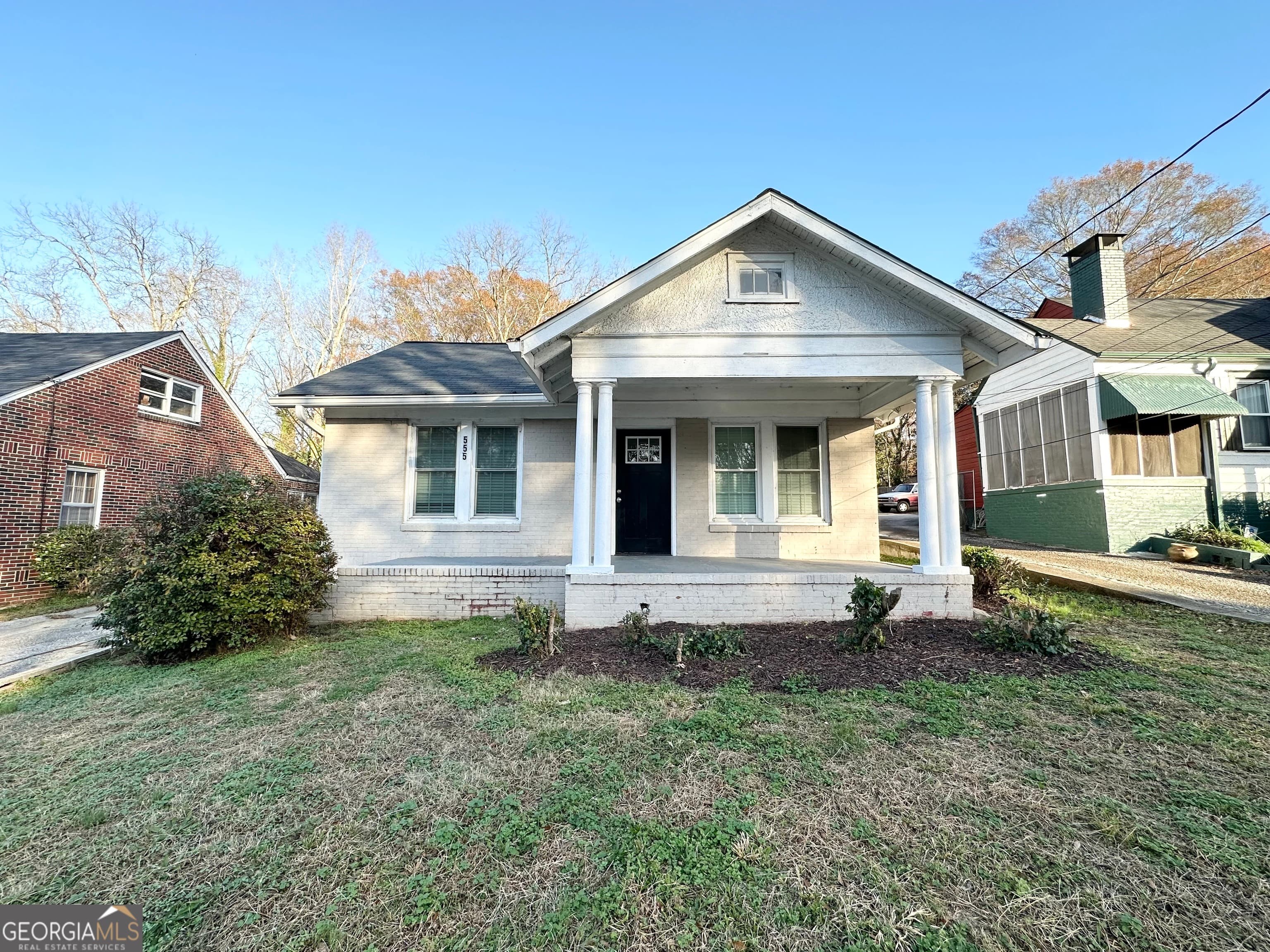 555 Holly Nw St — photo 2