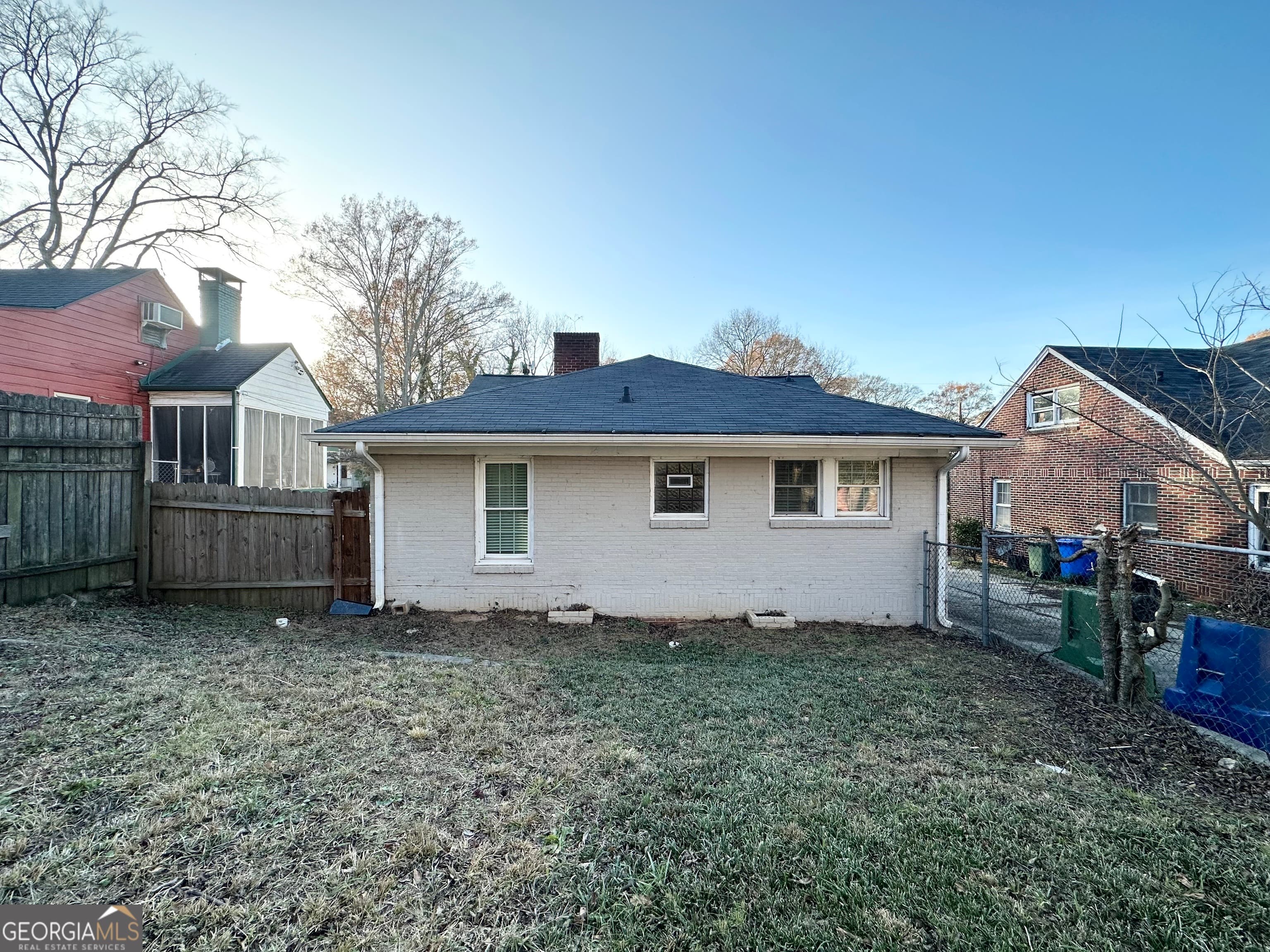 555 Holly Nw St — photo 10