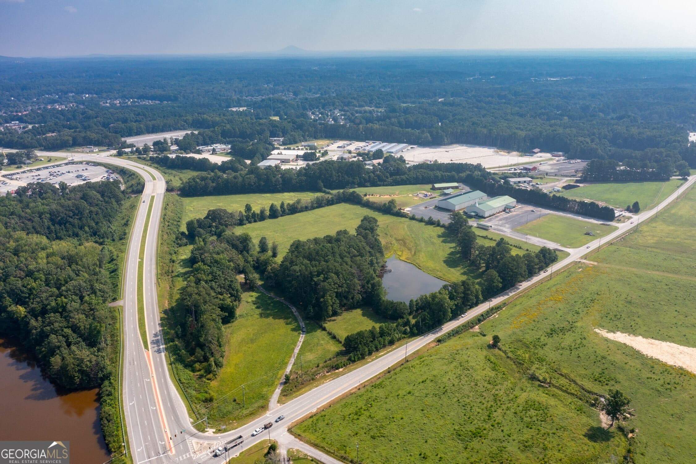 965 Angham Rd — photo 2