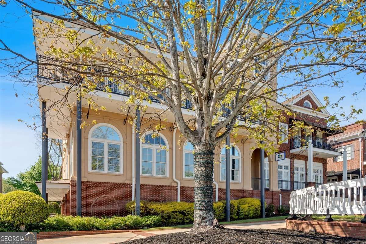 3132 Hill St 1 — photo 2