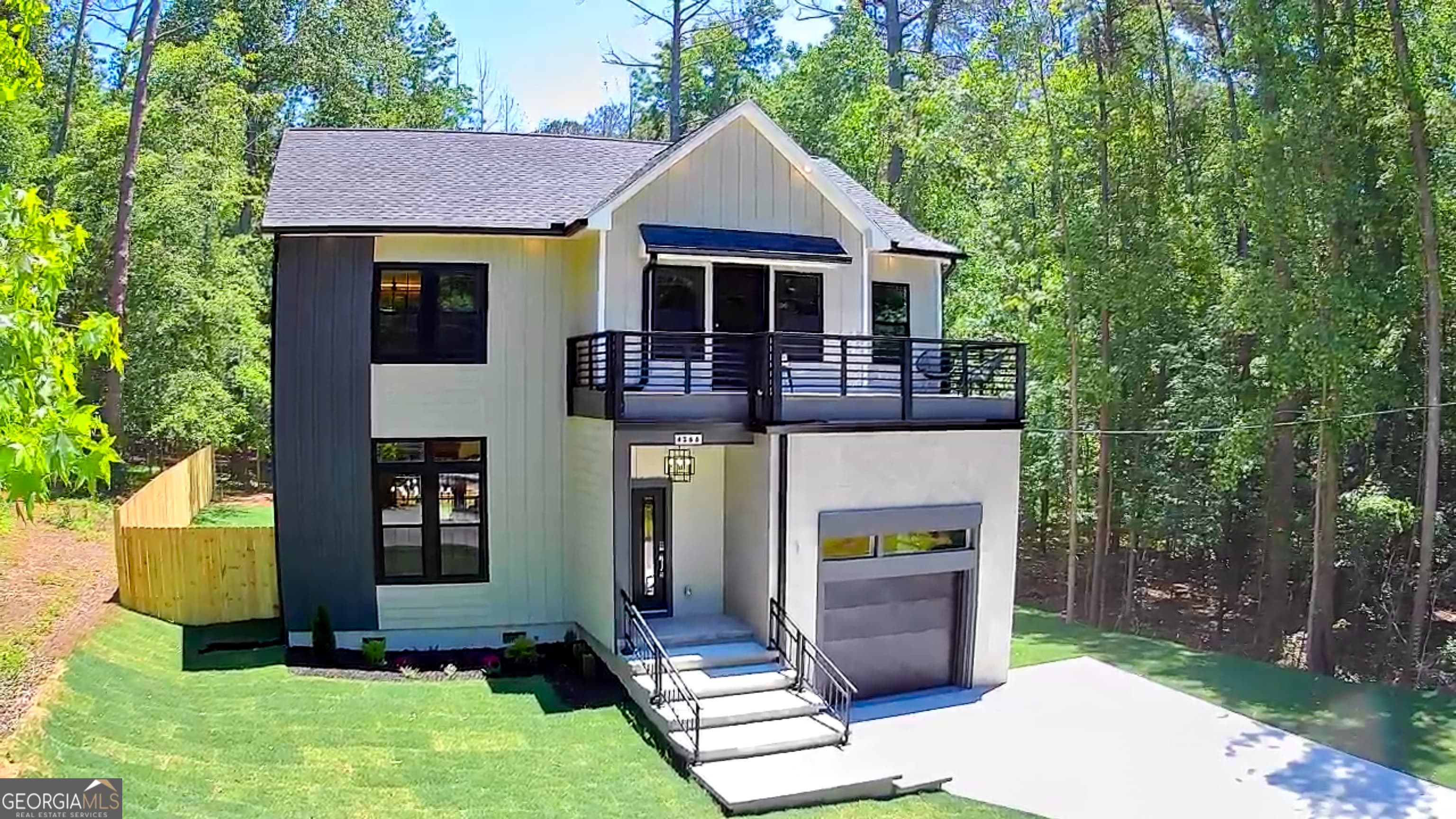 4366 Bradley Sw Dr — photo 2