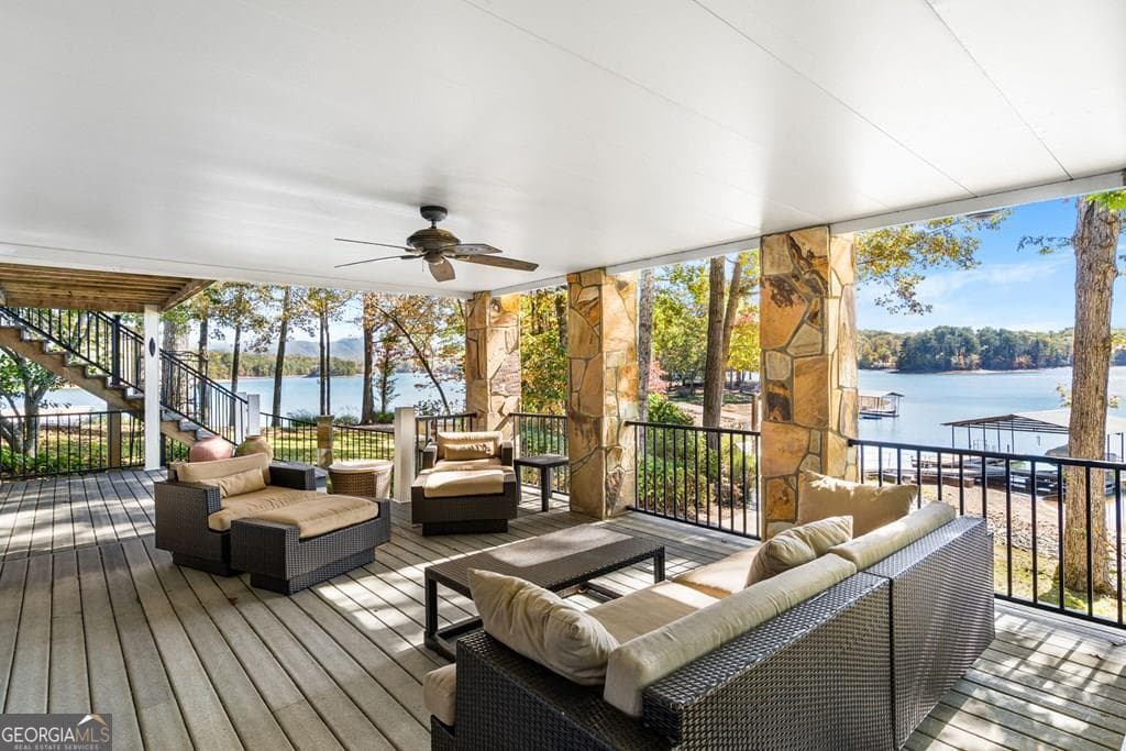 1370 Heathers Cove Circle — photo 2