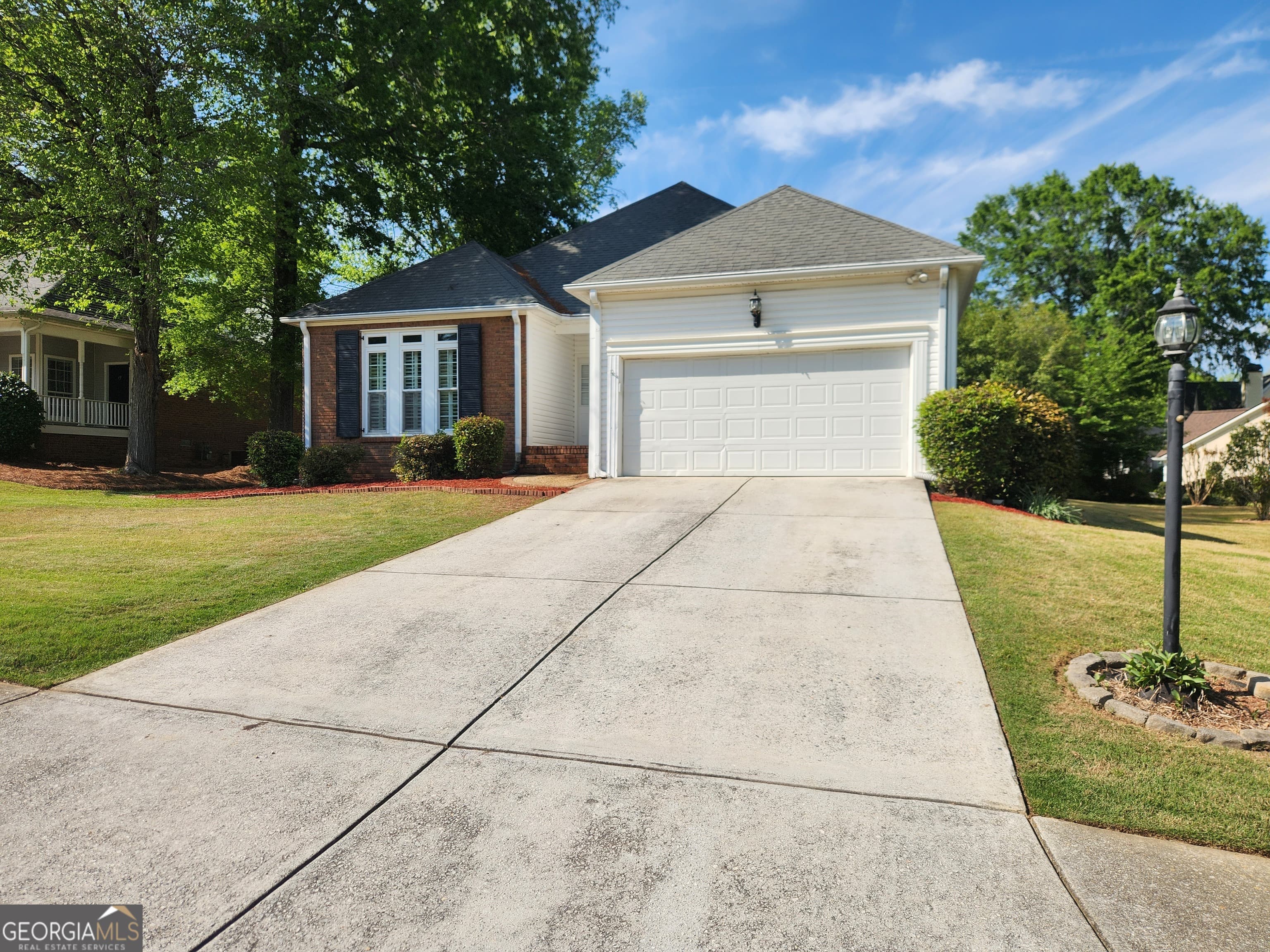 160 Fenwyck Commons — photo 2