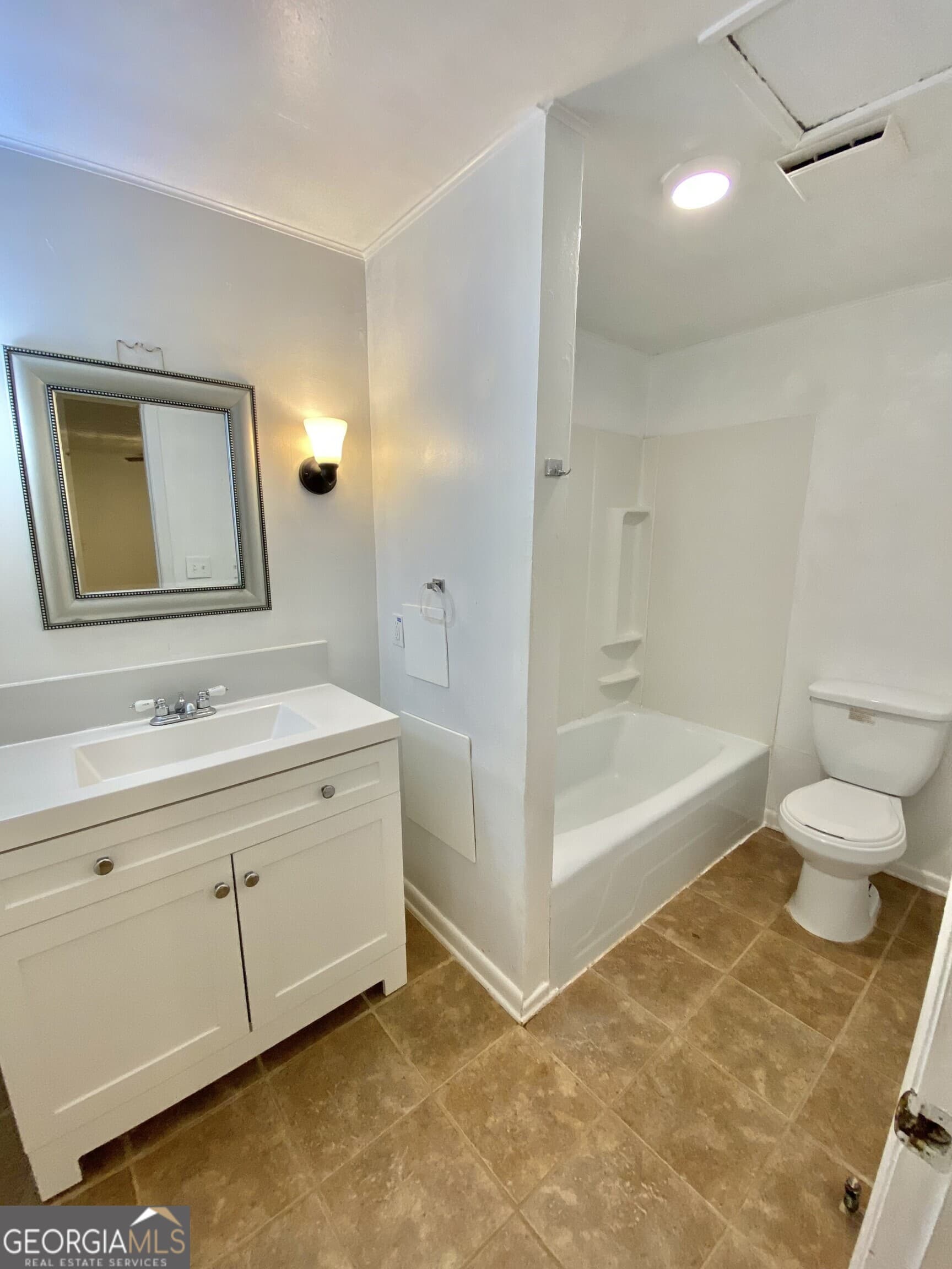 118 Glen Iris Dr — photo 32