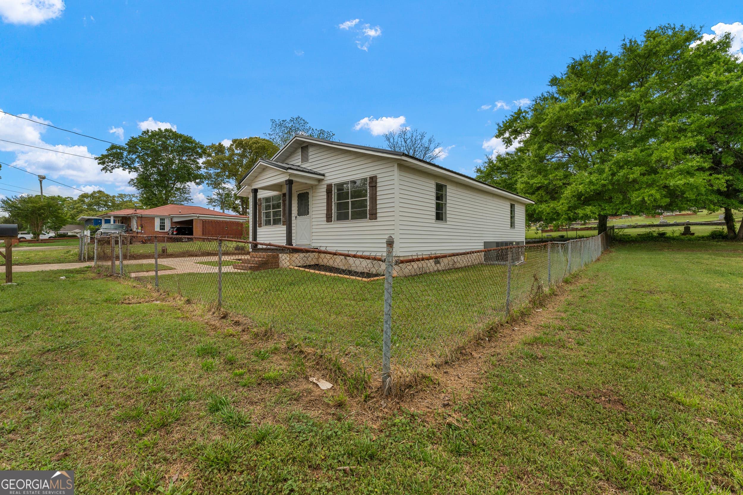 401 N 14th Ave — photo 2