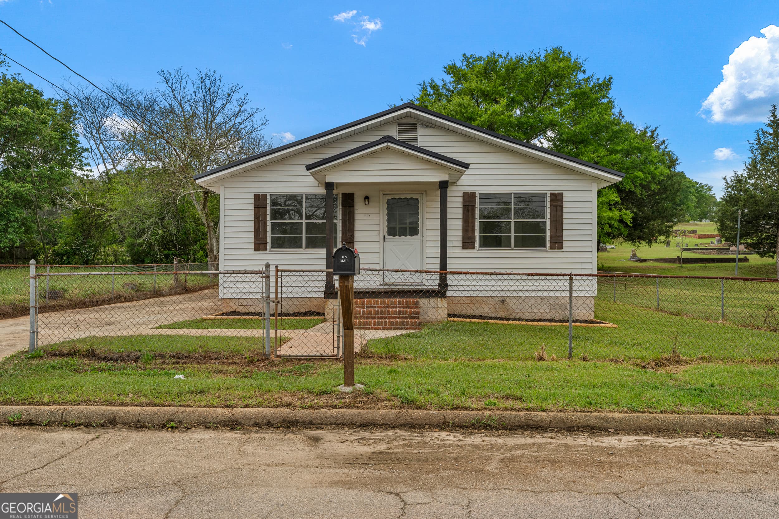 401 N 14th Ave — photo 1