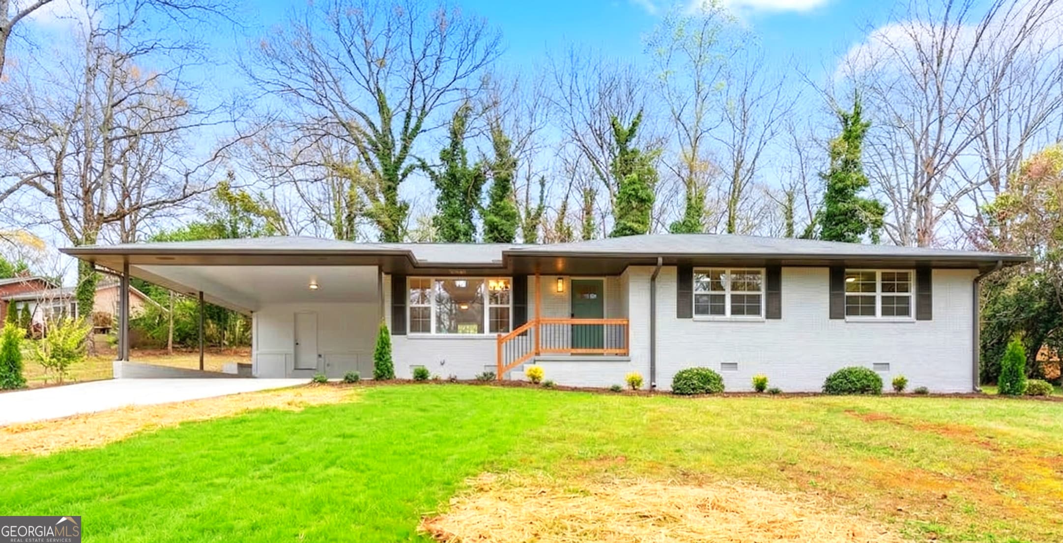 698 Holly Dr — photo 1