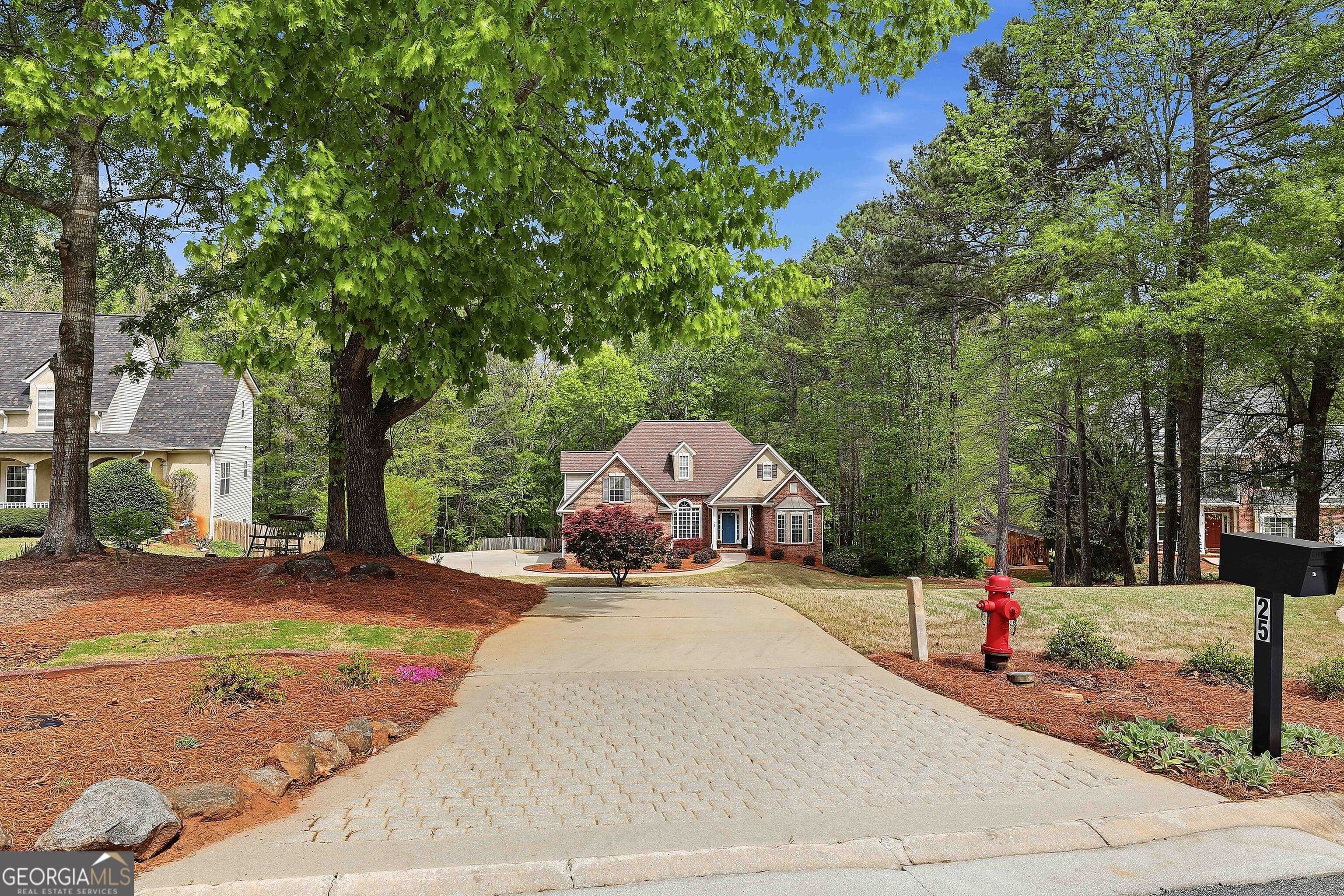 25 Lyndhurst Way — photo 2