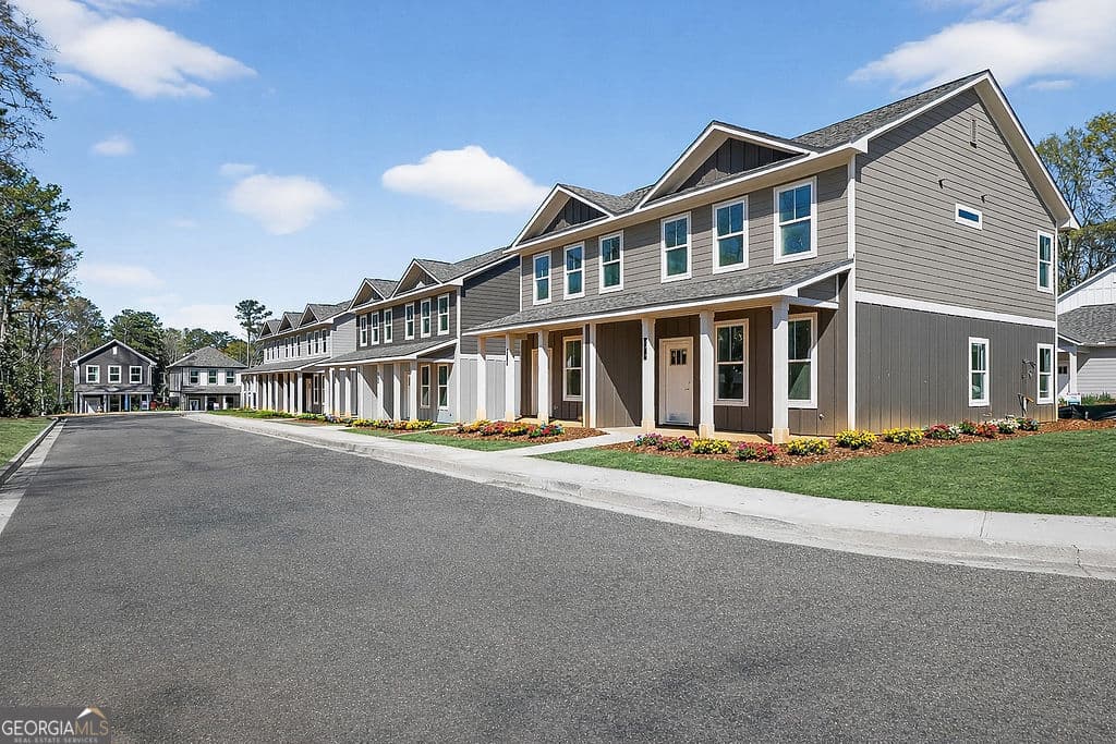 265 Maddux St LOT 17 — photo 2