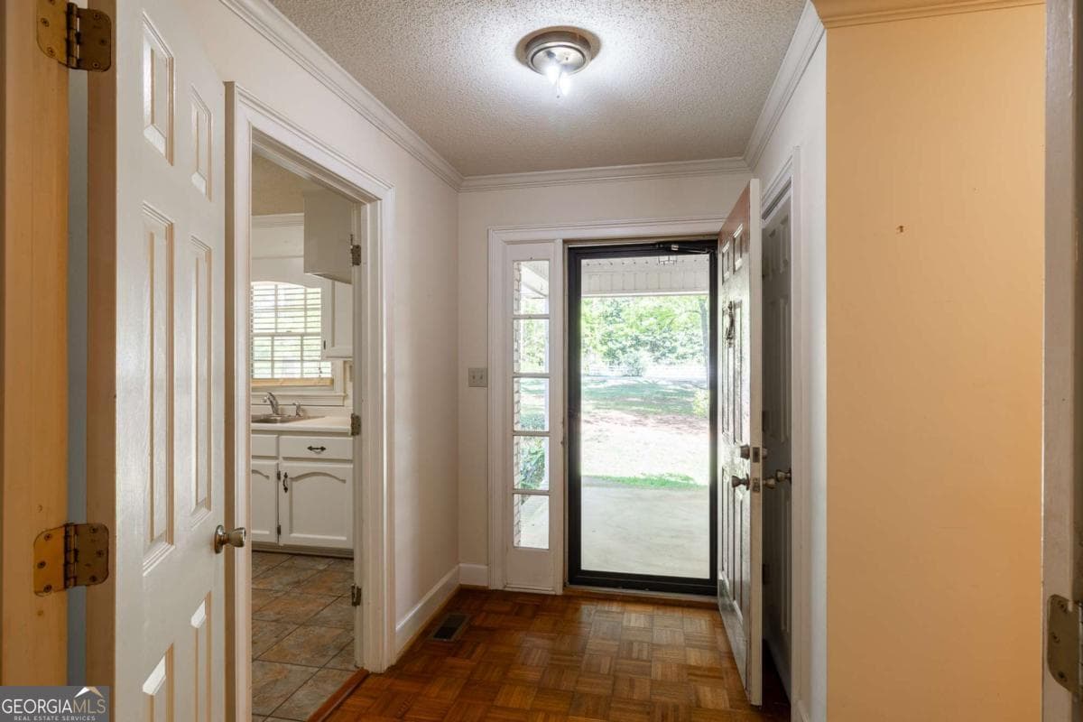 980 Morton Rd — photo 2