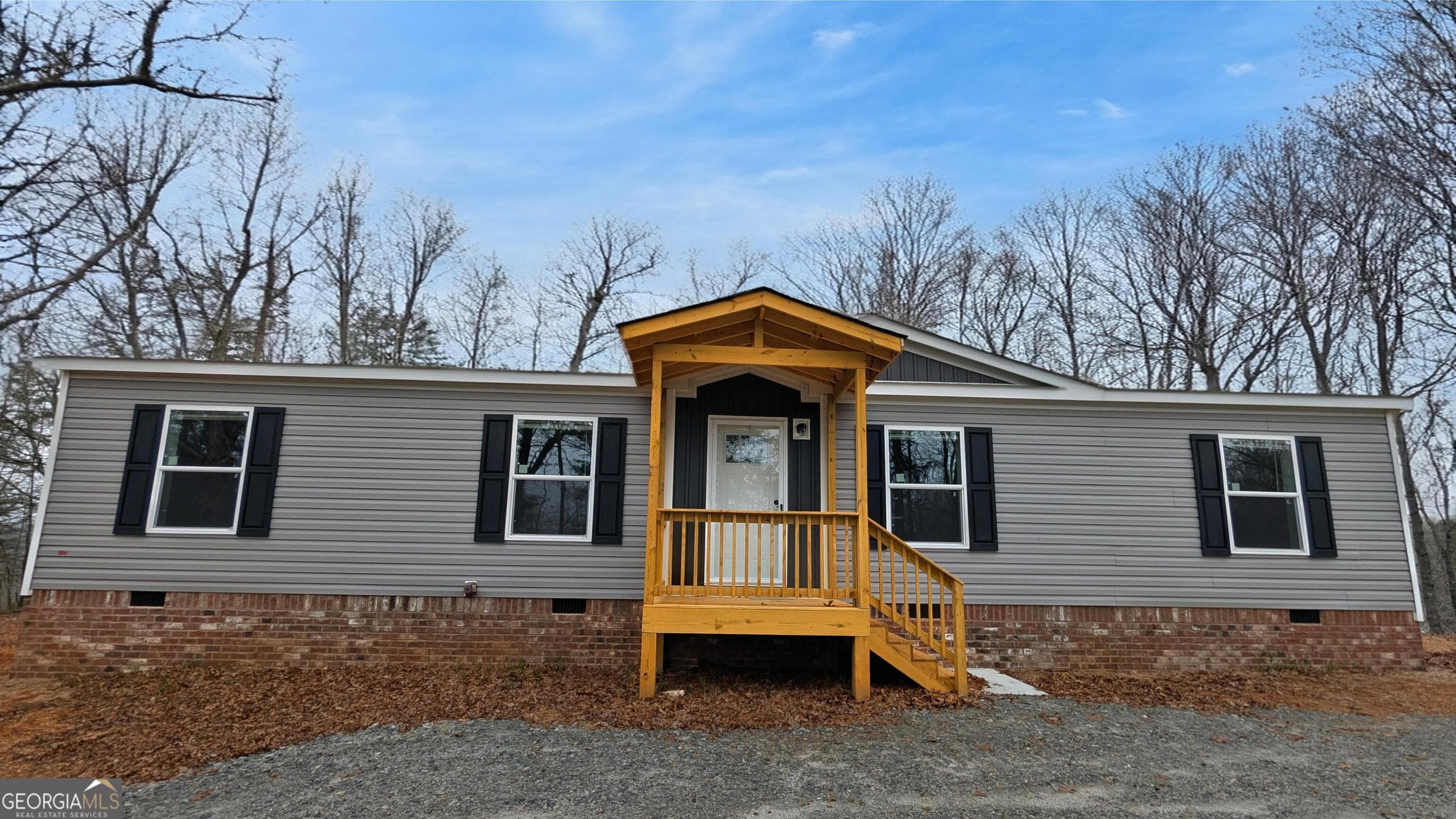 859 Mountain Ridge Dr — photo 2