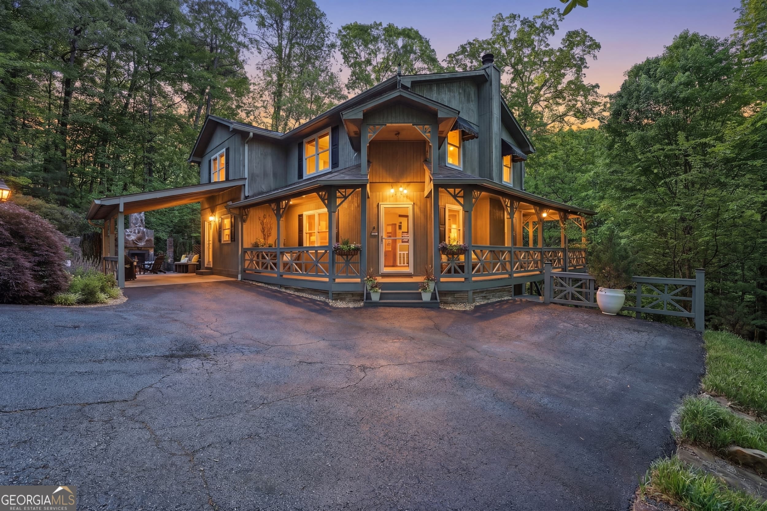 319 Mystic View Ln — photo 1