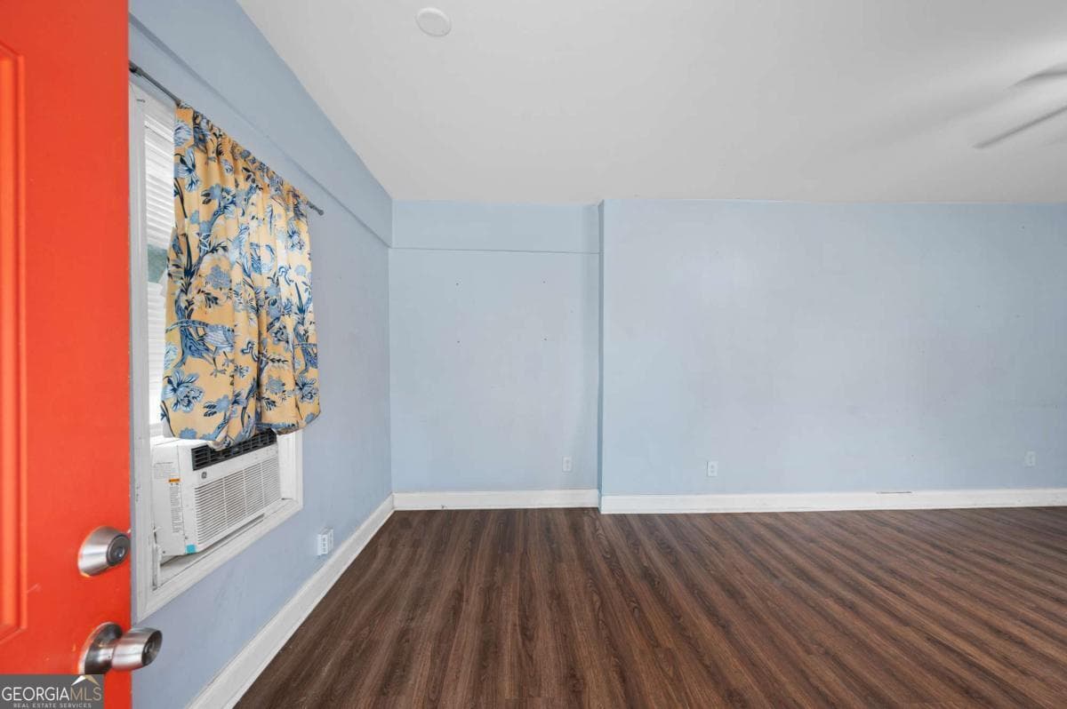 1124 Graymont Sw Dr — photo 2