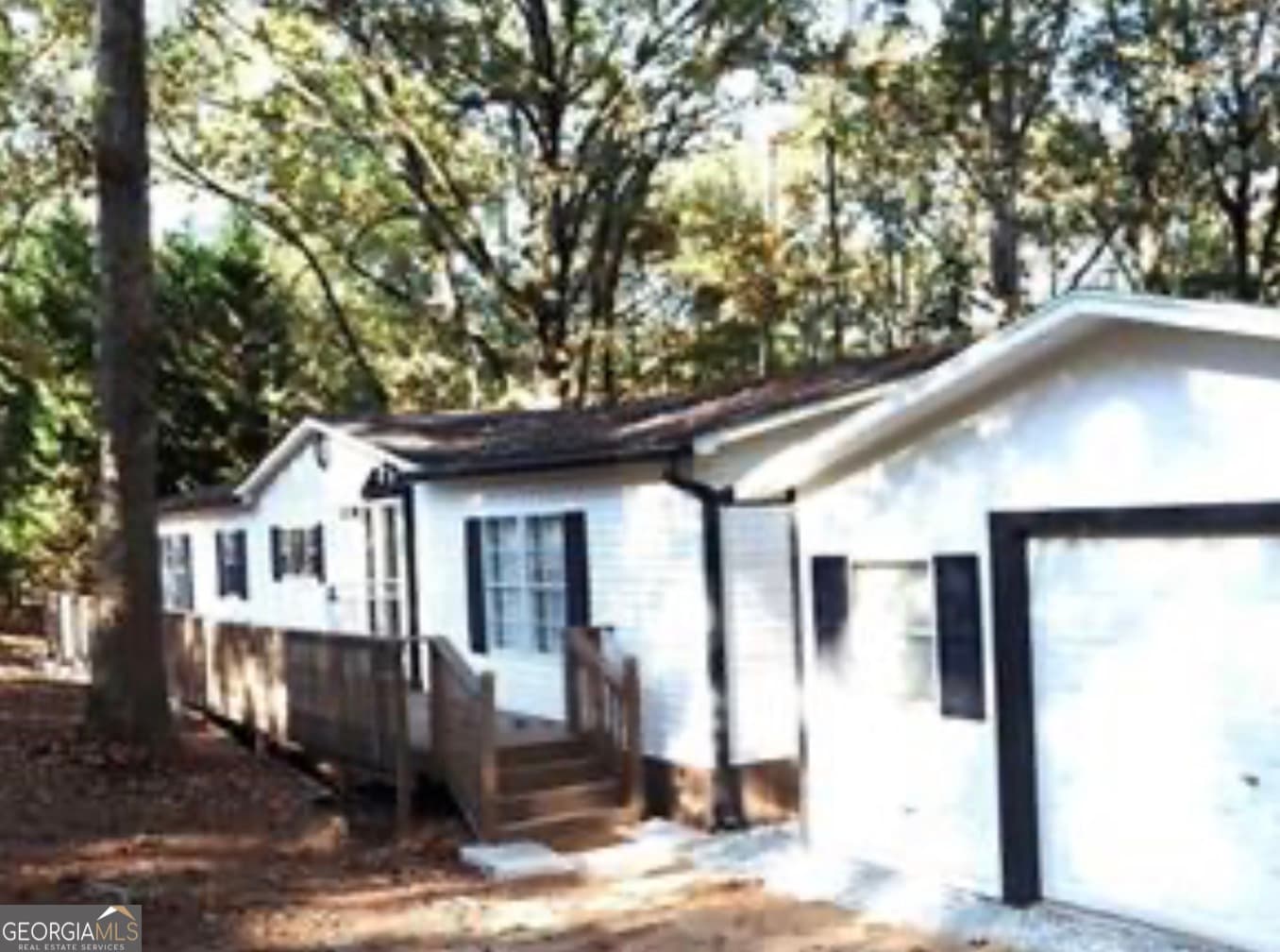 576 Nichols Rd — photo 2