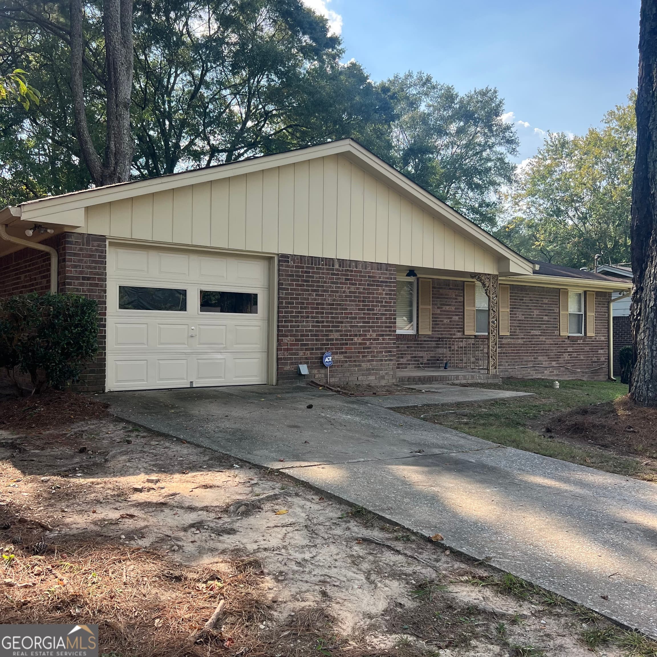 6435 Connell Rd — photo 2