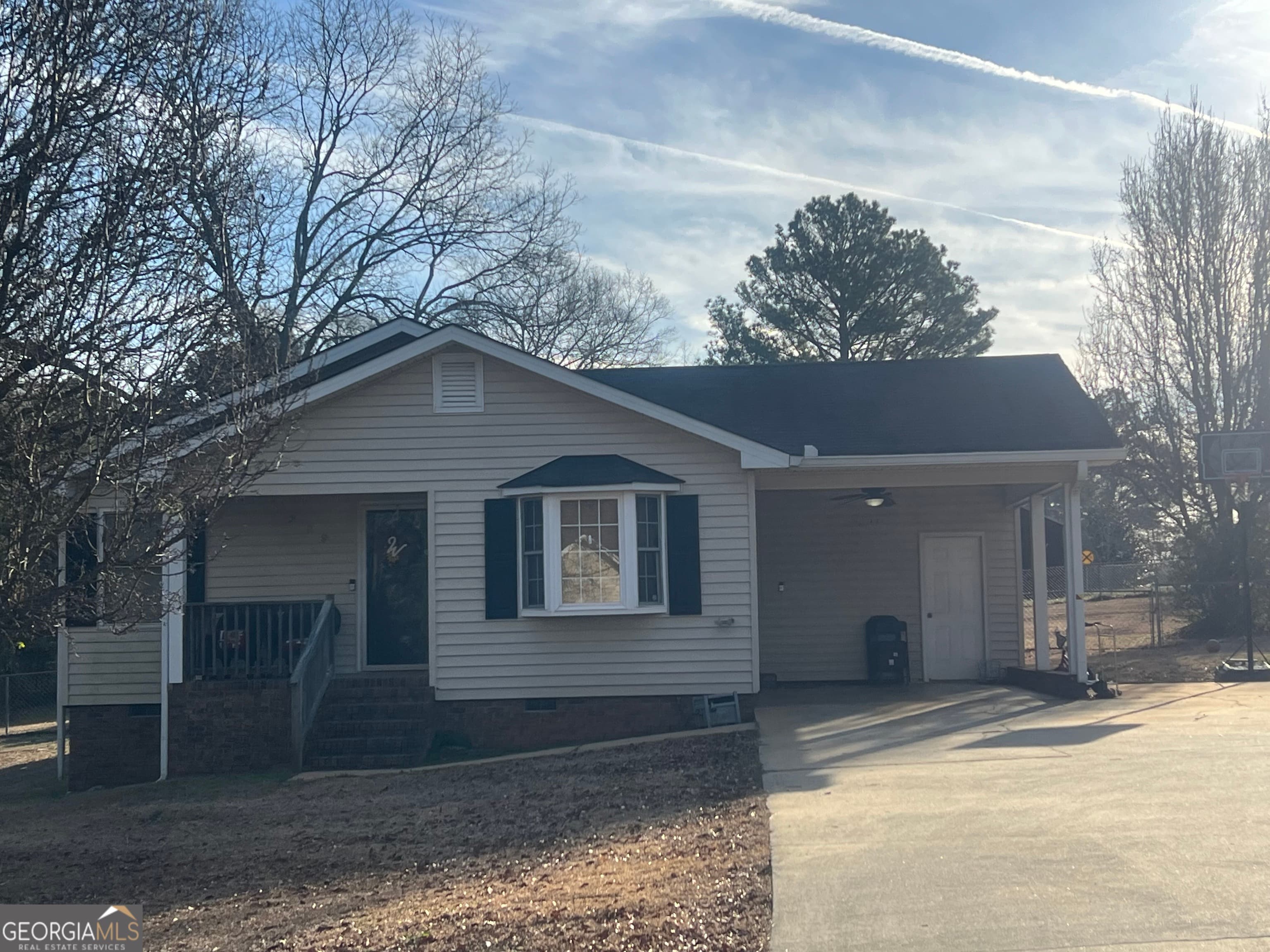 519 Dogwood Dr — photo 2