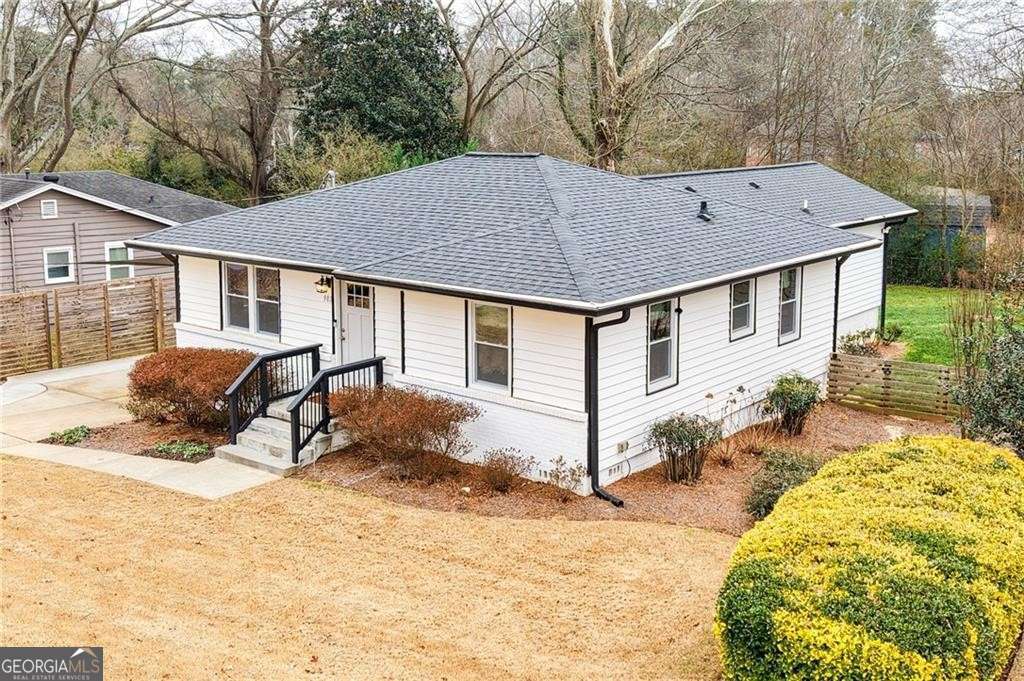 982 Oakdale Se Dr — photo 2