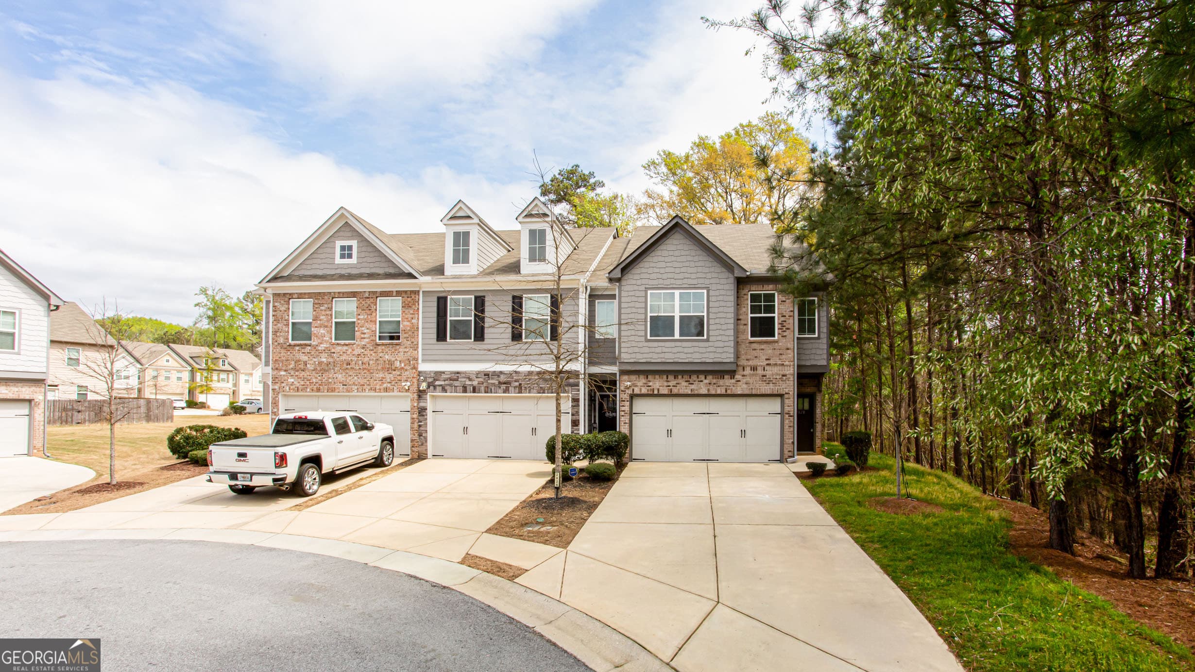 2828 Ellis Pointe Ave — photo 2