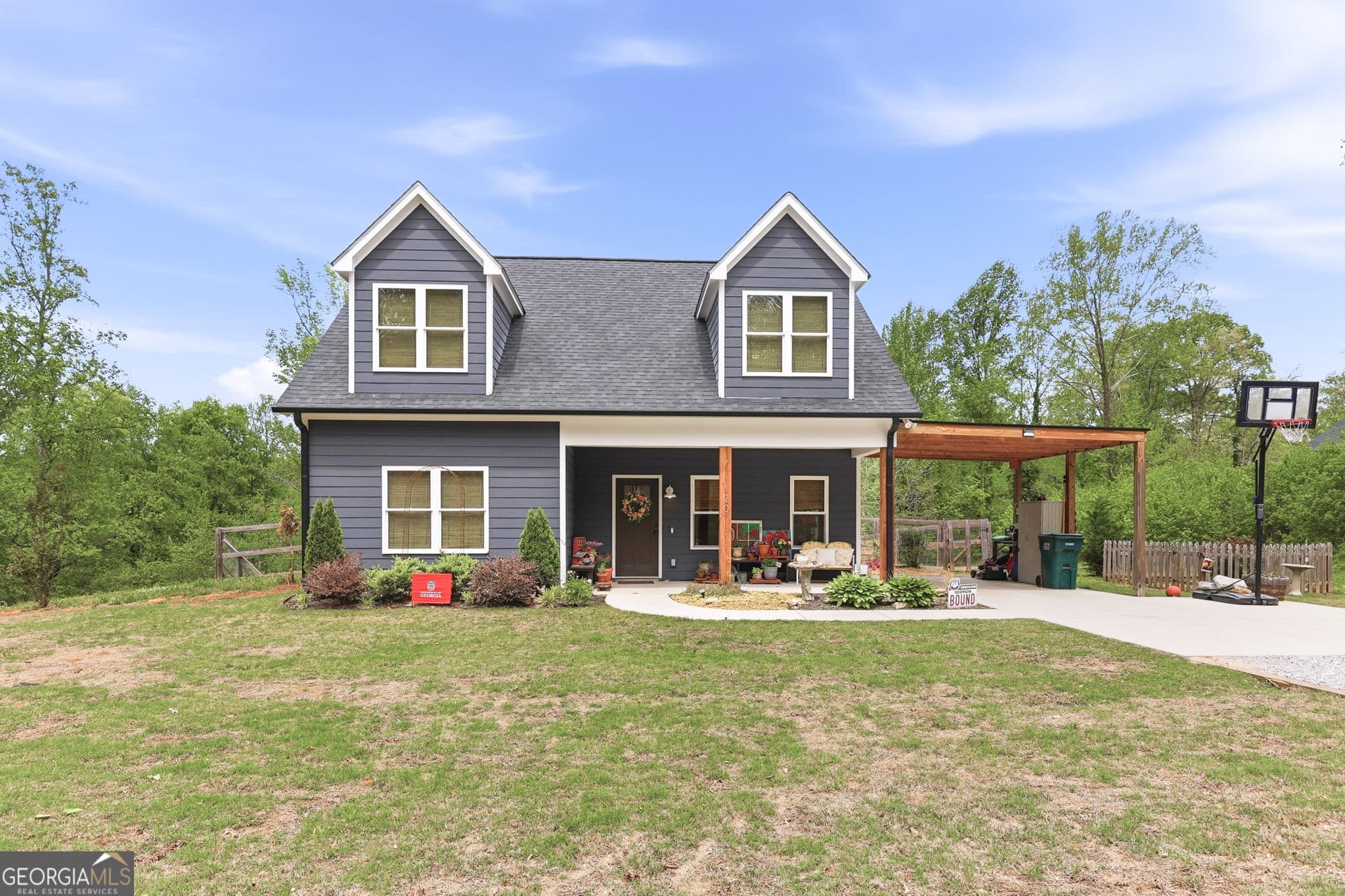 120 Roper Ln — photo 1