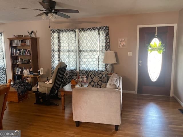 427 West Allen Ln — photo 2