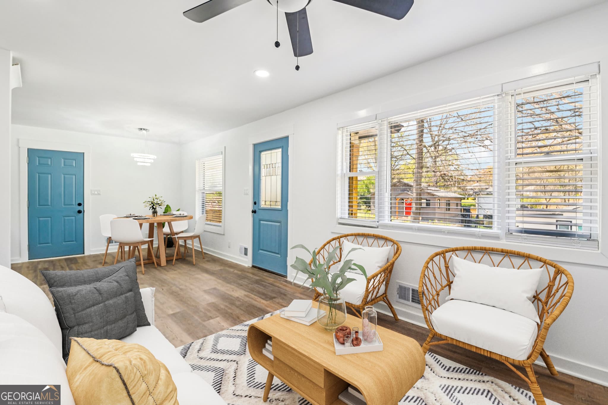 875 Hall Nw St — photo 2