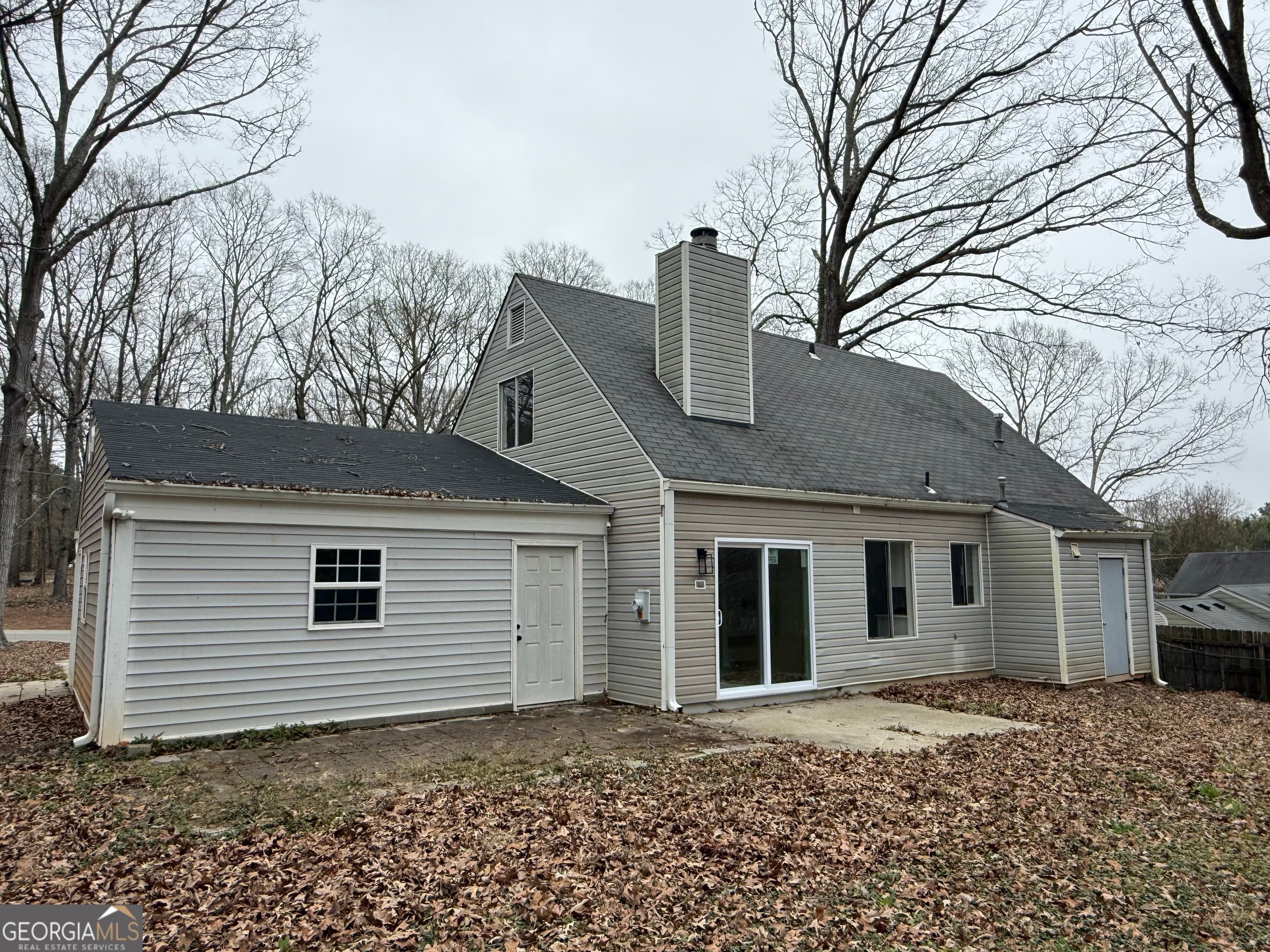 112 Fairview Dr — photo 2