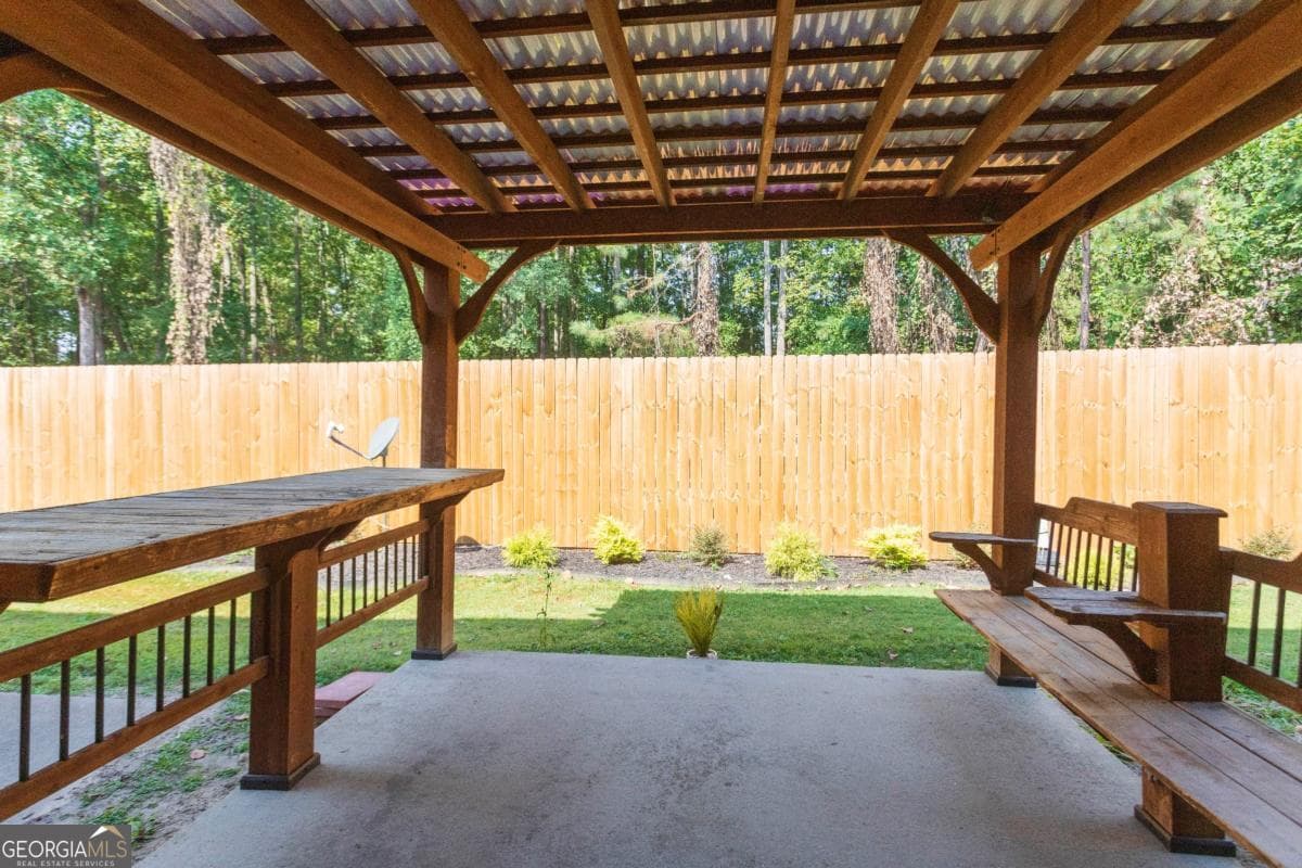 1126 Treymont Ln — photo 32