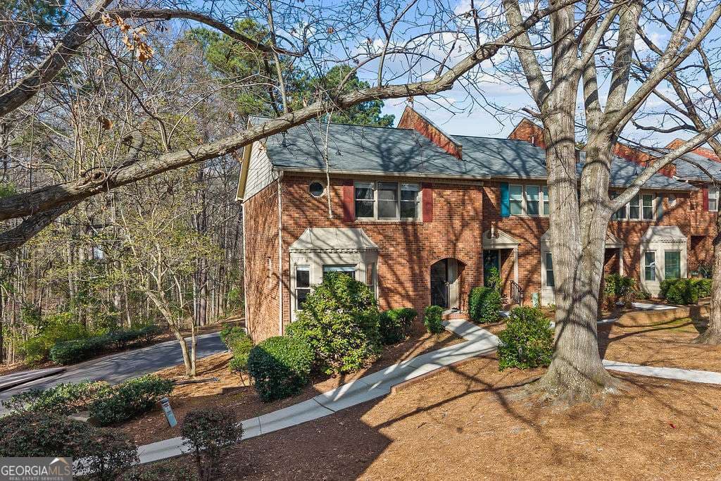 6405 Windsor Trace Dr — photo 2