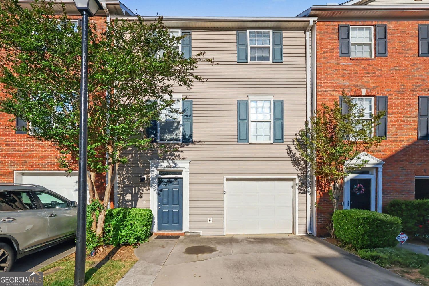 2402 Beaver Falls Nw Dr — photo 1