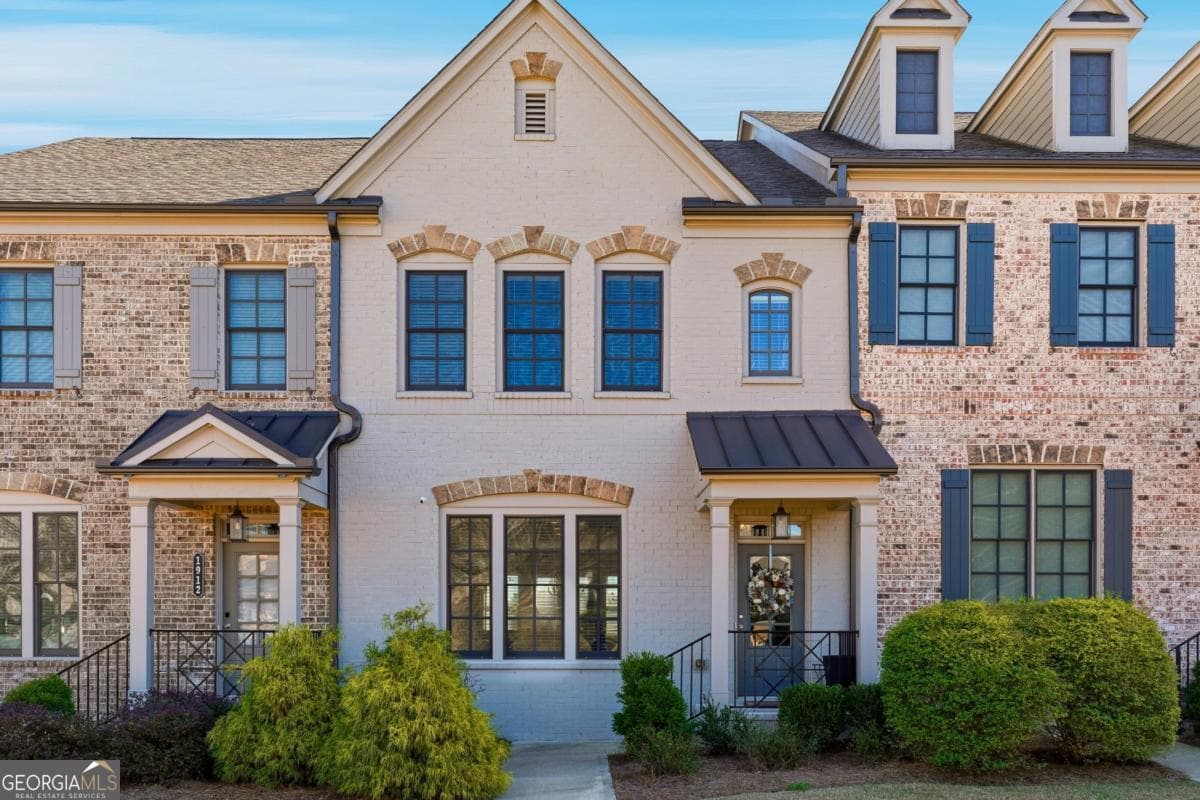 1910 Skyfall Circle — photo 2