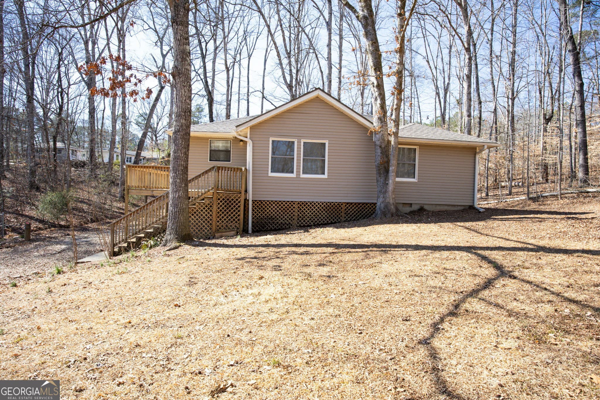 3939 Hillside Ln — photo 2