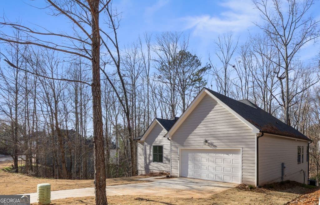 360 Ansley Dr — photo 2