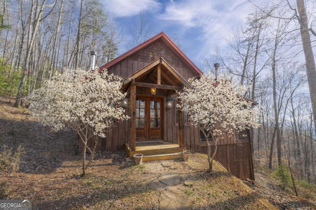 766 Laurel Ridge Dr — photo 1