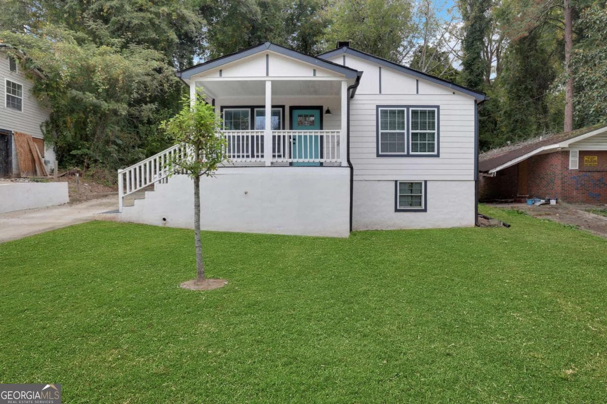 235 Holly Nw Rd — photo 1