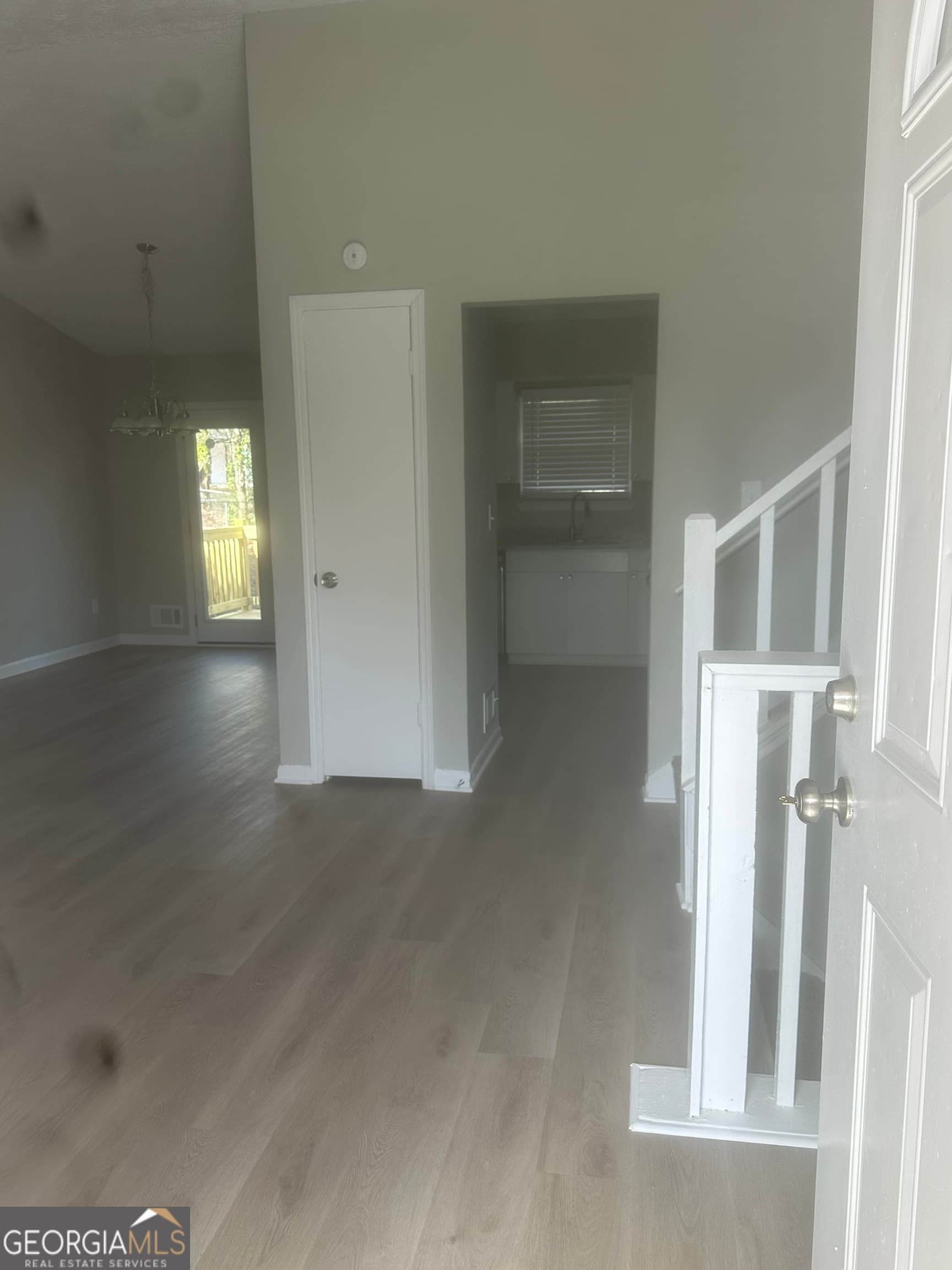320 Cristi Ct — photo 2