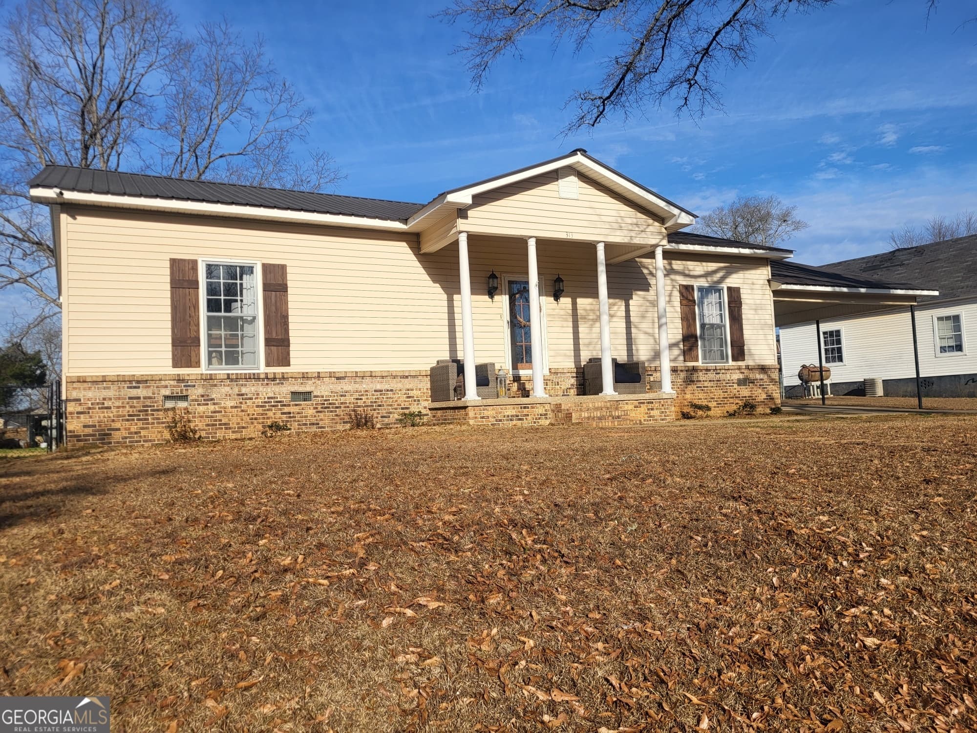 313 Williams St — photo 2