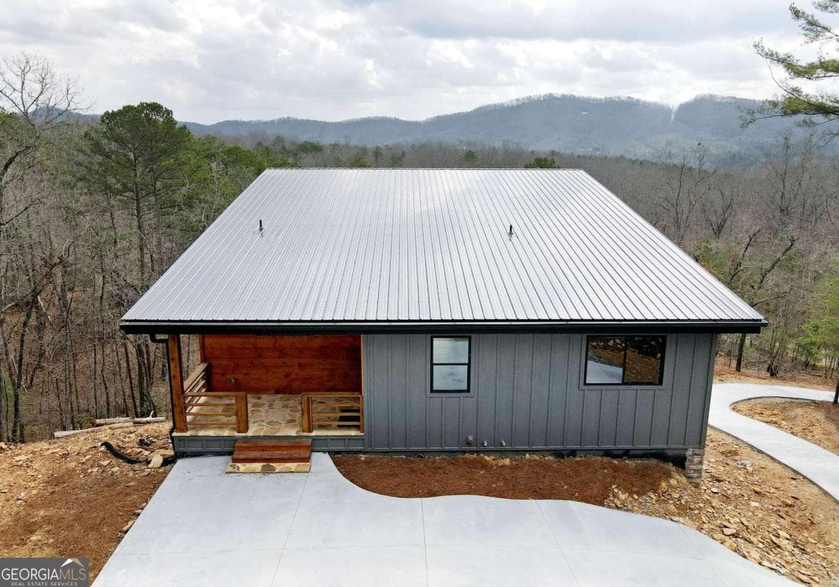 391 Crabapple Ln — photo 2