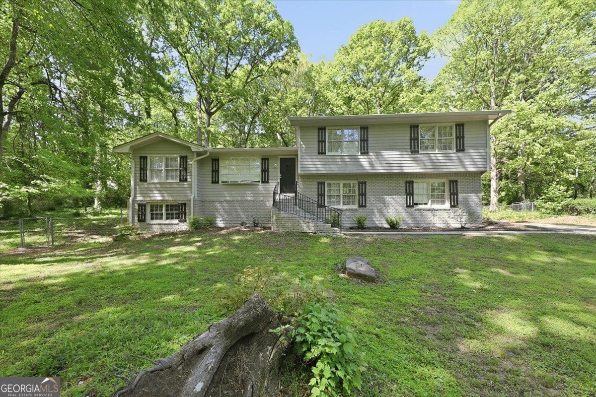 737 Mountainbrooke Circle — photo 2