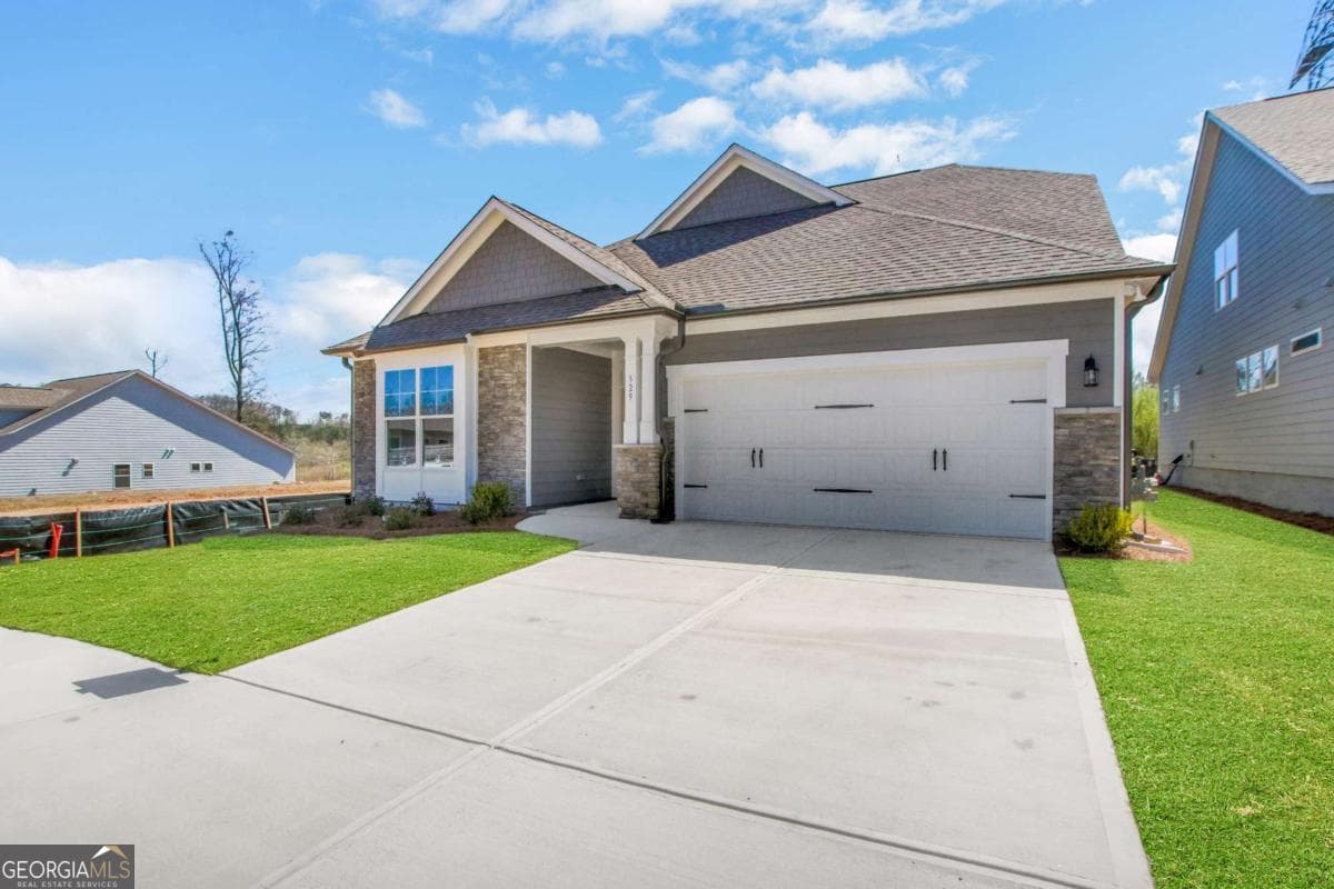 329 Conifer Ln — photo 1