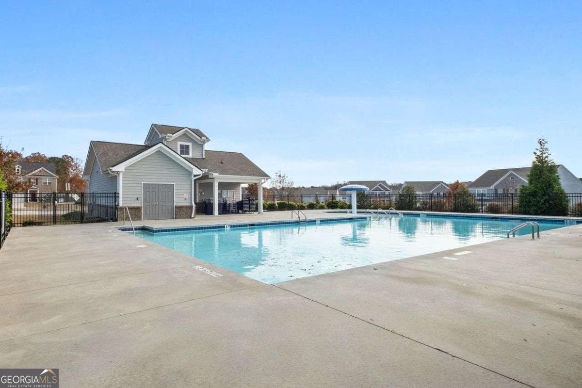 2410 Ames St — photo 36