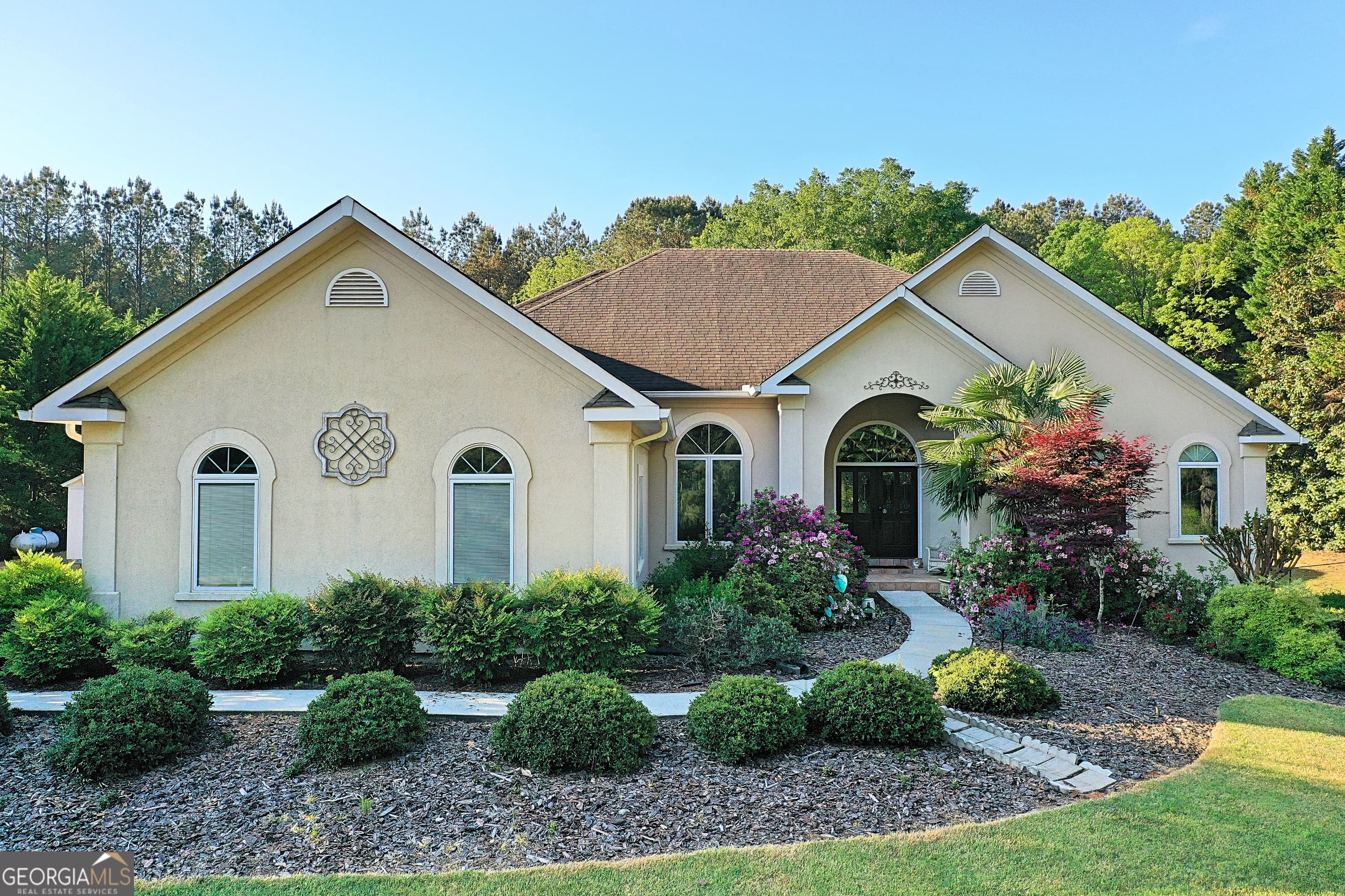 1330 Monroe Dr — photo 2