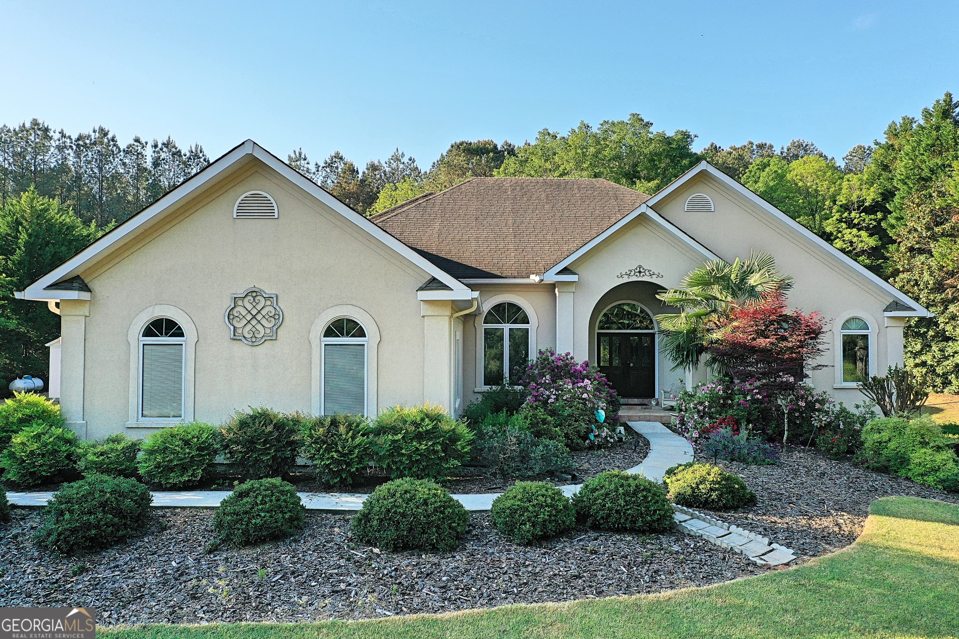 1330 Monroe Dr — photo 1