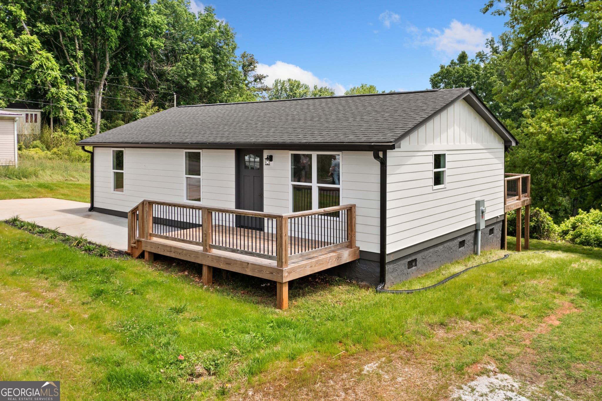 153 Church St — photo 1