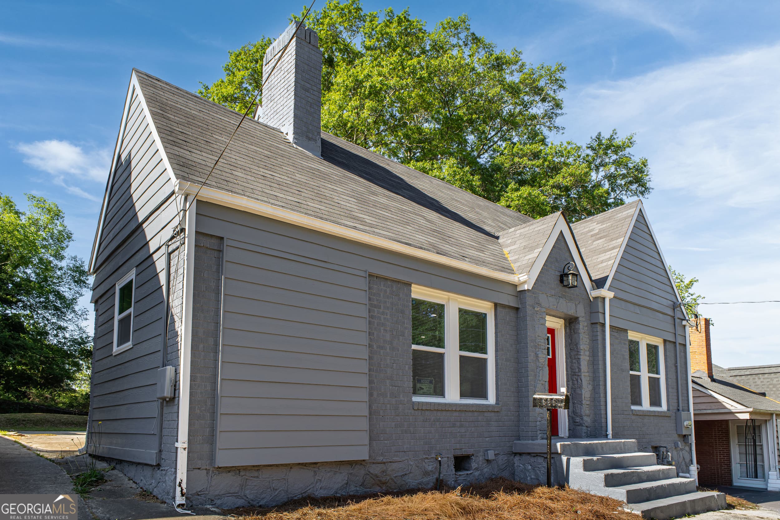 1696 Beecher Sw St — photo 2