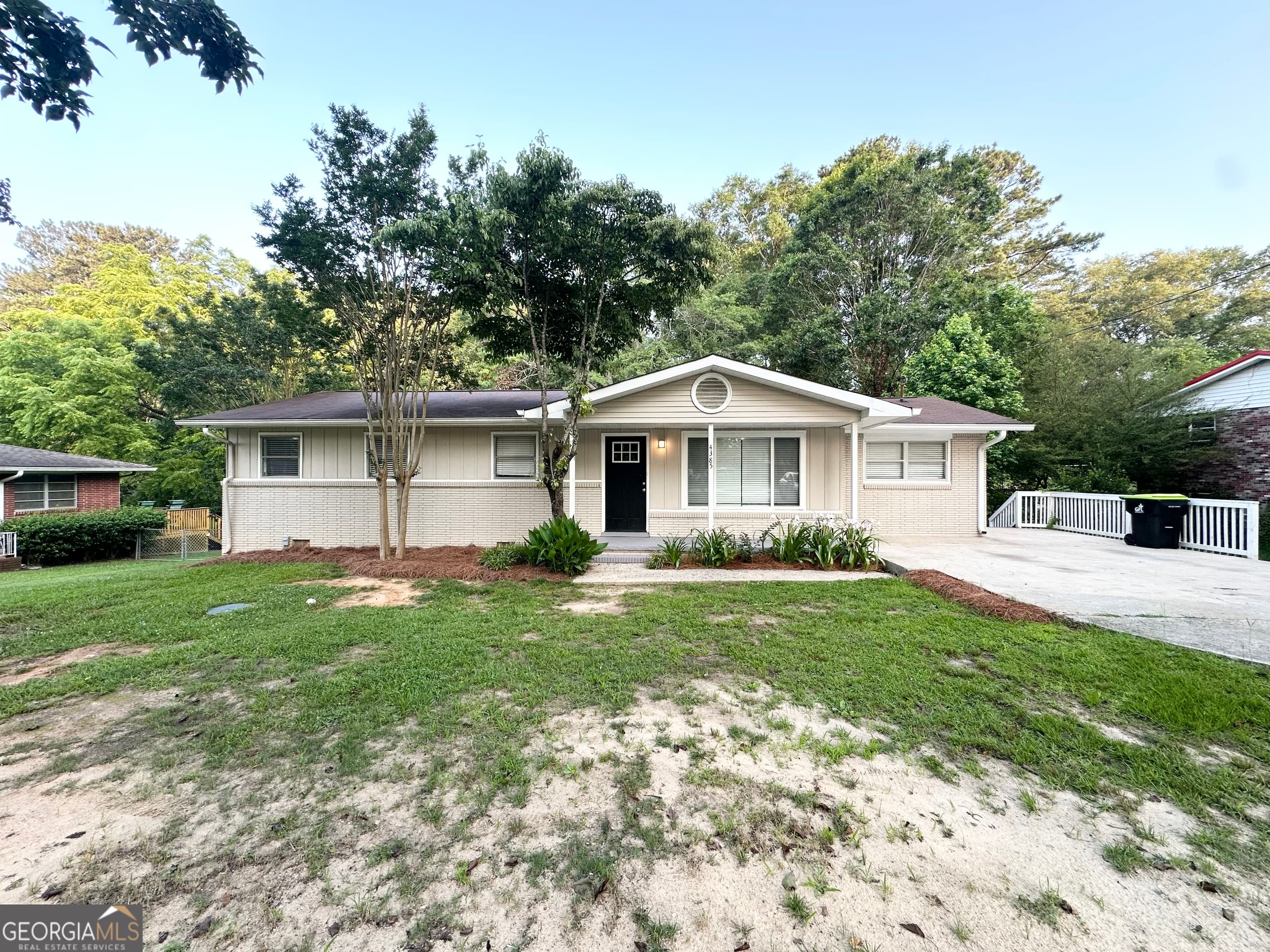 4385 Midway Rd — photo 2