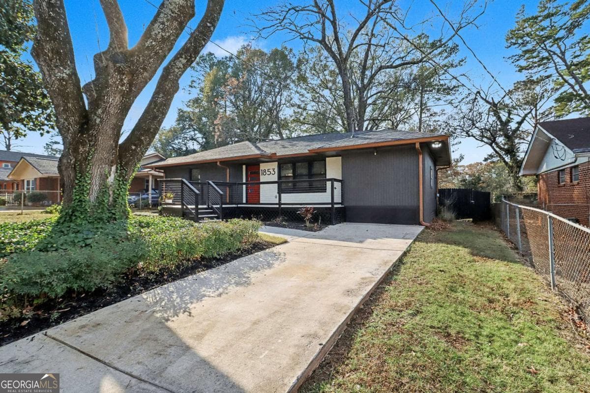 1853 Pinedale Pl — photo 2