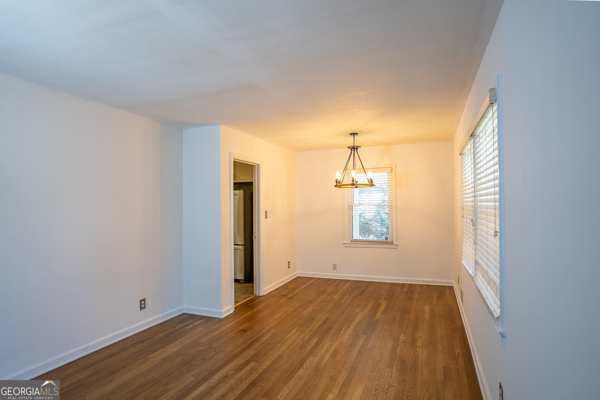 3245 Westmart Ln — photo 2